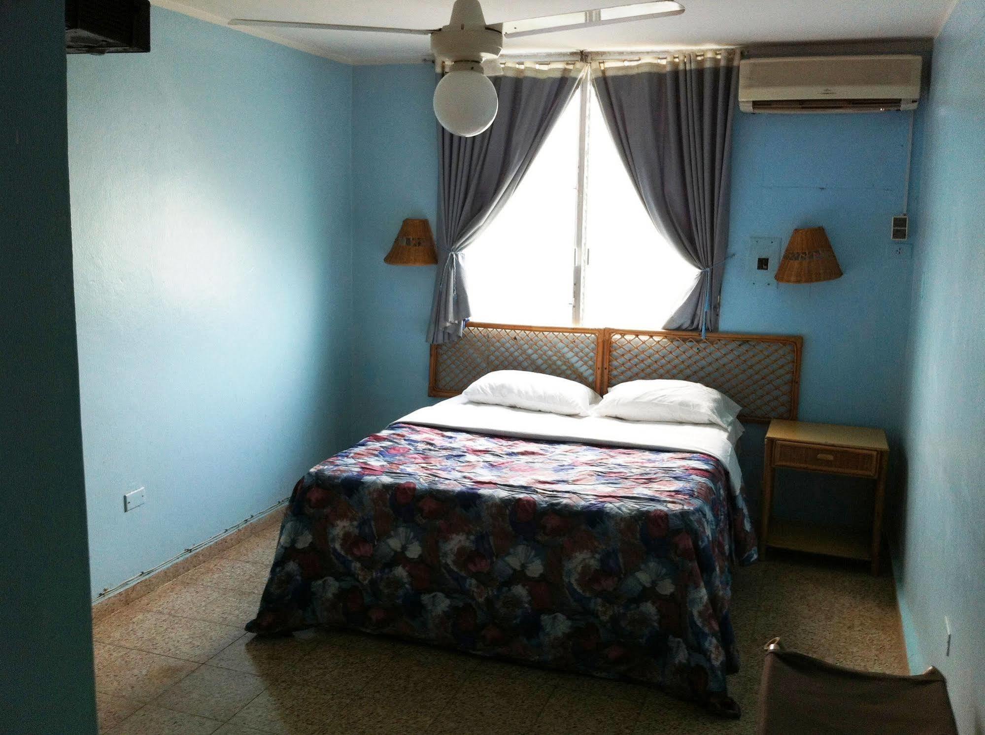 Hotel Caribe Barahona Eksteriør bilde
