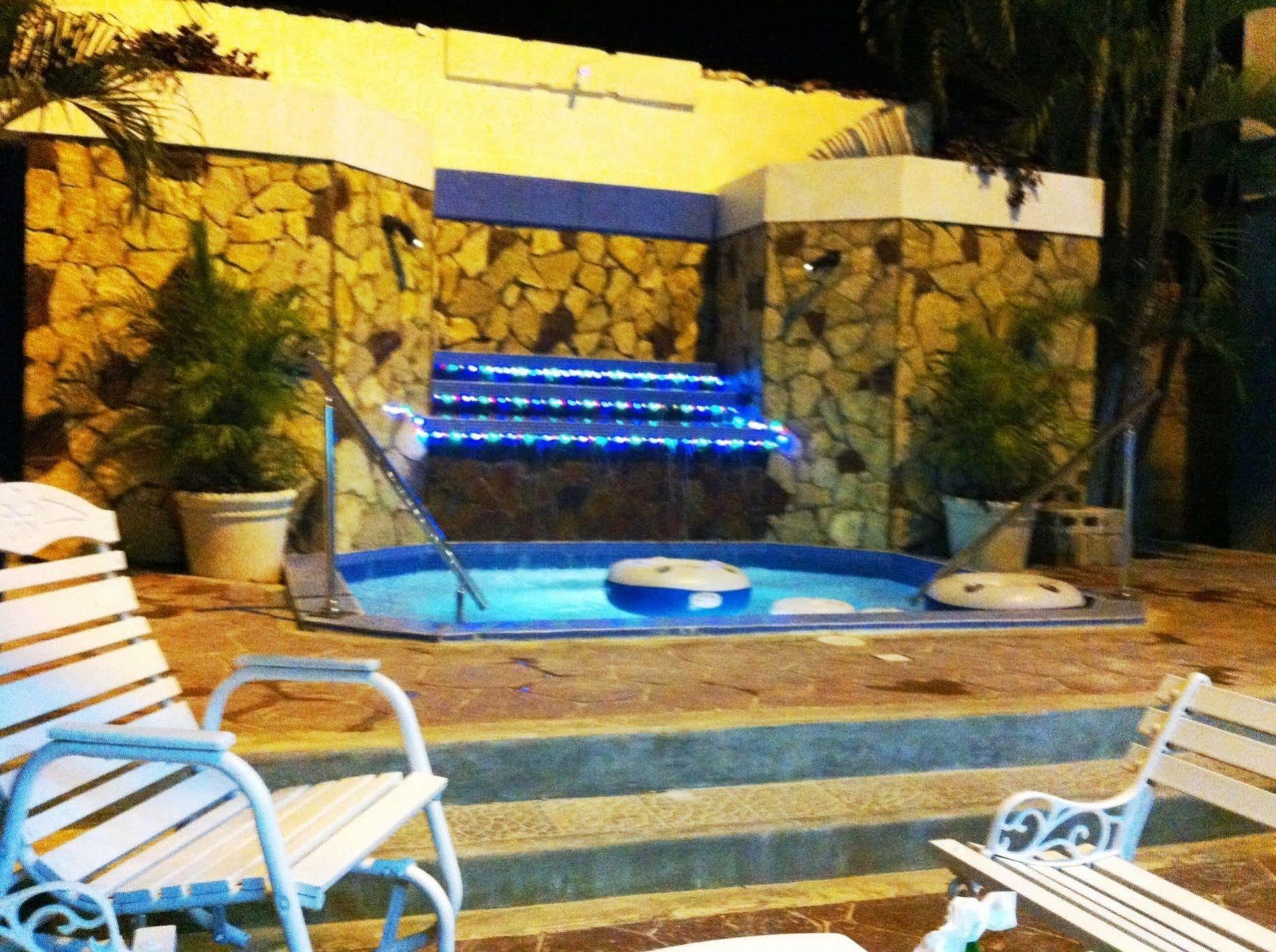 Hotel Caribe Barahona Eksteriør bilde